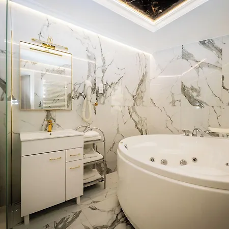 Classic Hotel 3*